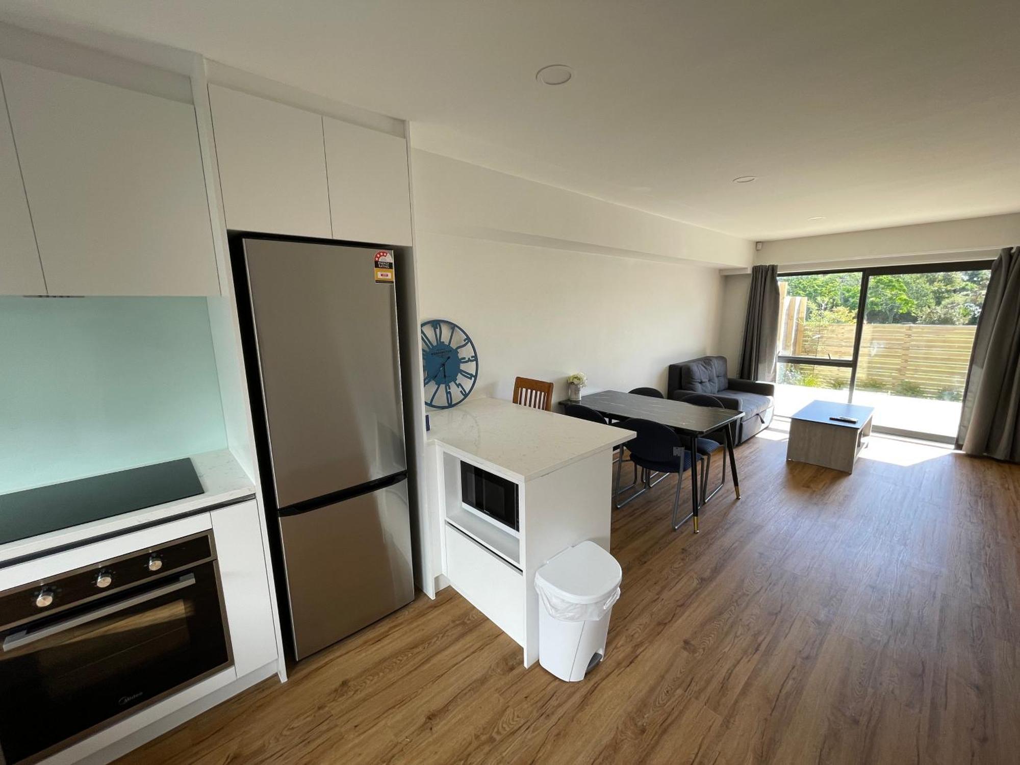 Modern Home By The Reserve Auckland Exterior foto